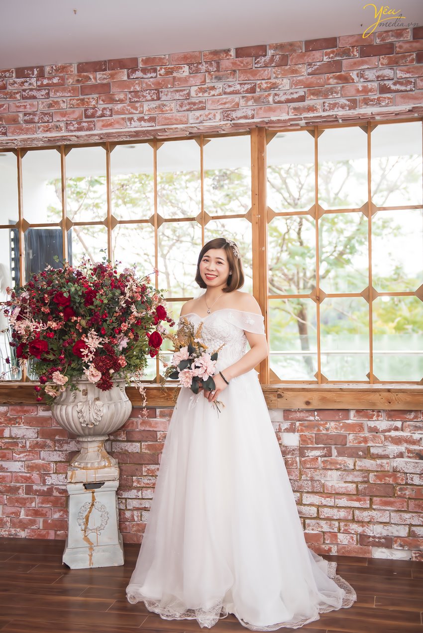 Những cuốn album gia đình hay album chụp bầu do Yêu Media thực hiện được trau chuốt kỹ lưỡng từ khâu lên ý tưởng, khâu chụp cho đến khâu thiết kế và hoàn thiện nhằm đem tới cho khách hàng sự hài lòng nhất.