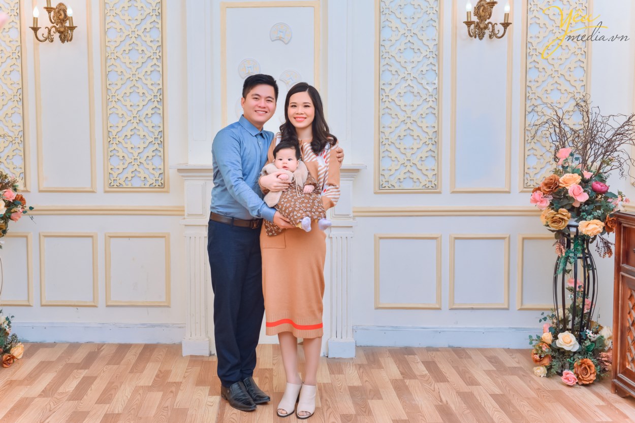 Chụp ảnh gia đình chuyên nghiệp với 4 cơ sở tại HN, Uy tín hàng đầu