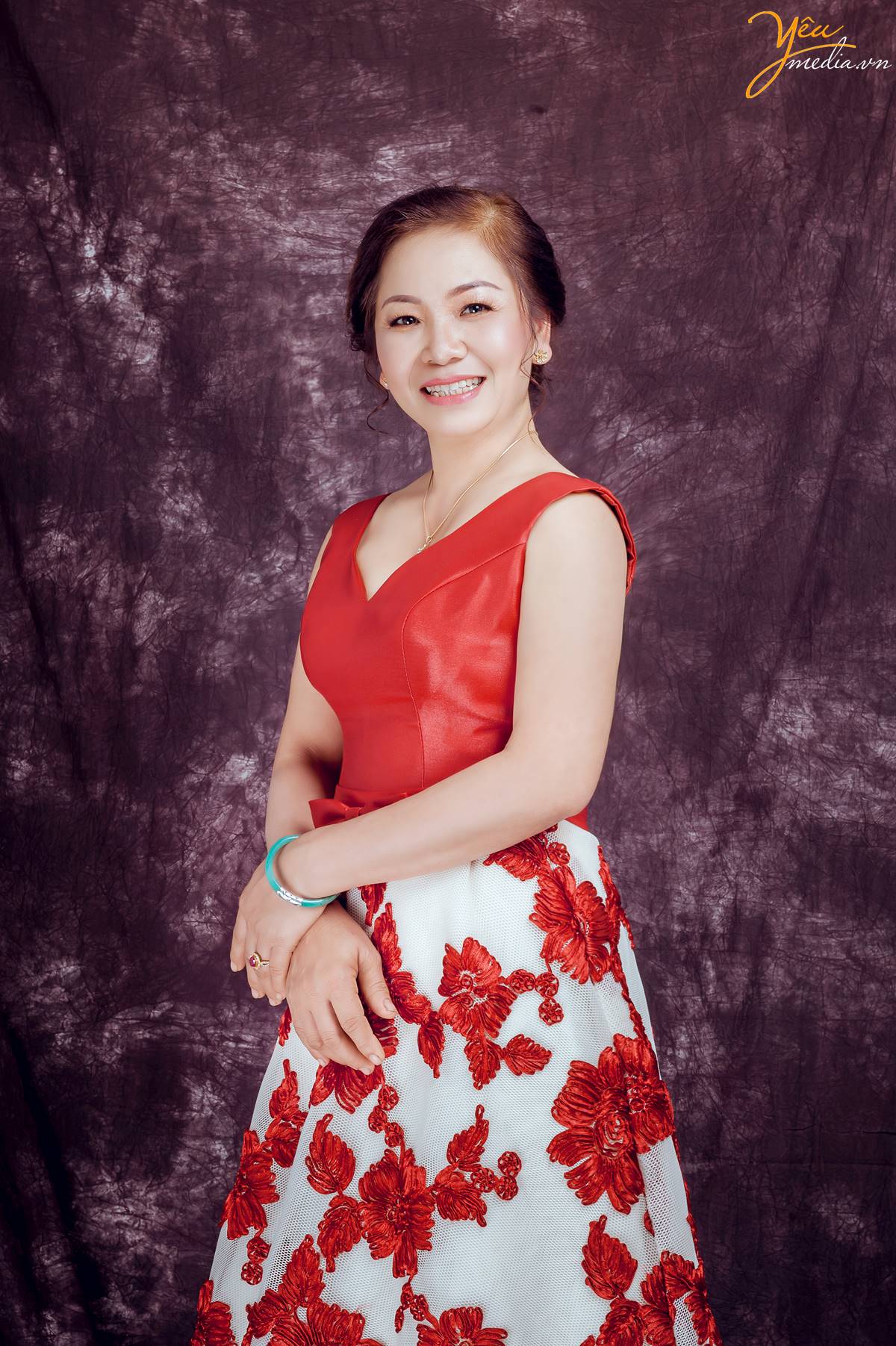Chụp ảnh gia đình tại studio