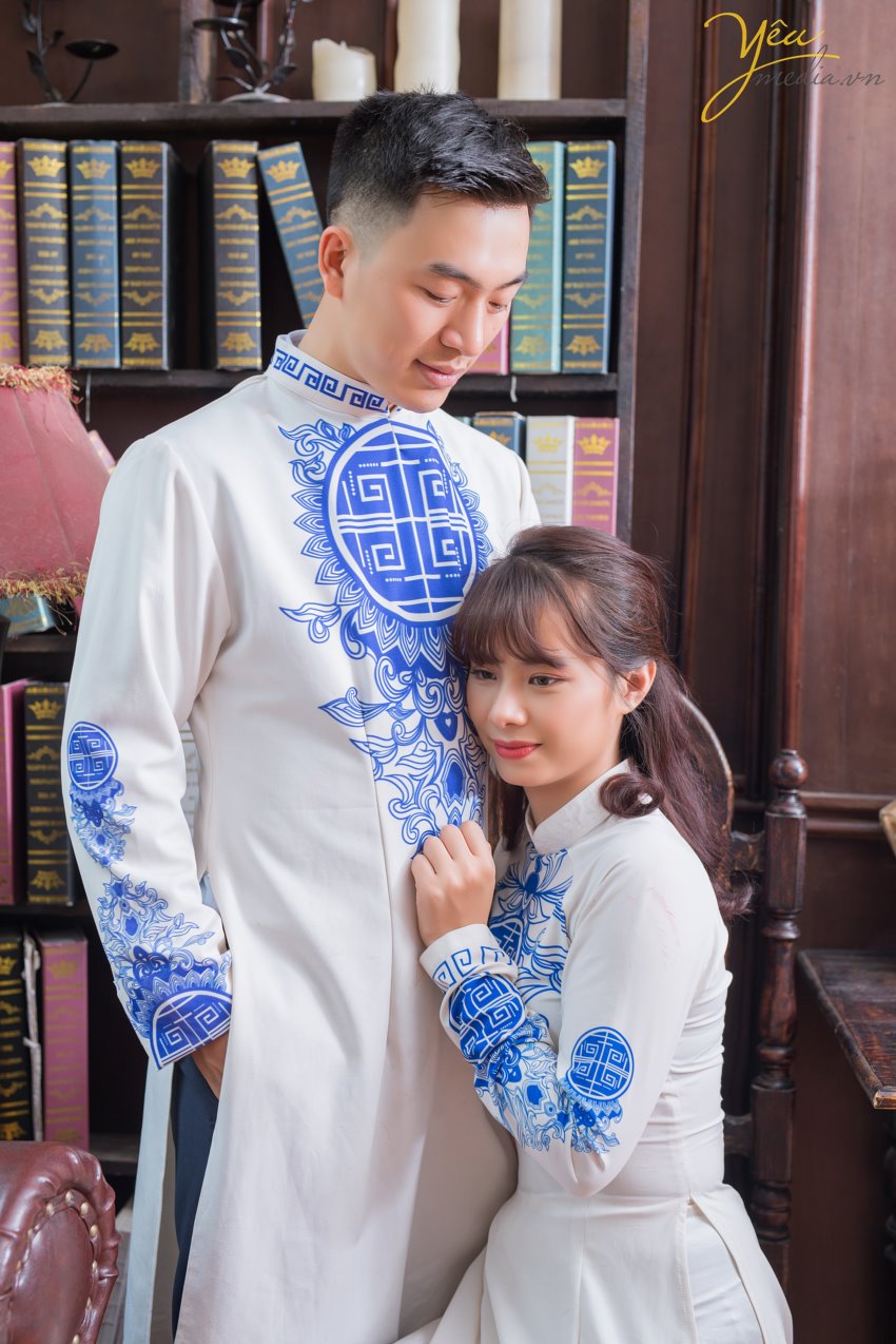 Với những lí do này, gia đình chị Thúy đã book Yêu Media với dịch vụ chụp ảnh gia đình trong phim trường Rosa nằm trên phố Lê Trọng Tấn ở Hà Nội - vừa thuận tiện đi lại, chi phí phải chăng, thời gian di chuyển ngắn, lại nhiều bối cảnh để chụp ảnh. Hãy cùng Yêu Media ngắm bộ ảnh album gia đình đầy tình yêu thương của gia đình chị Thúy nhé!