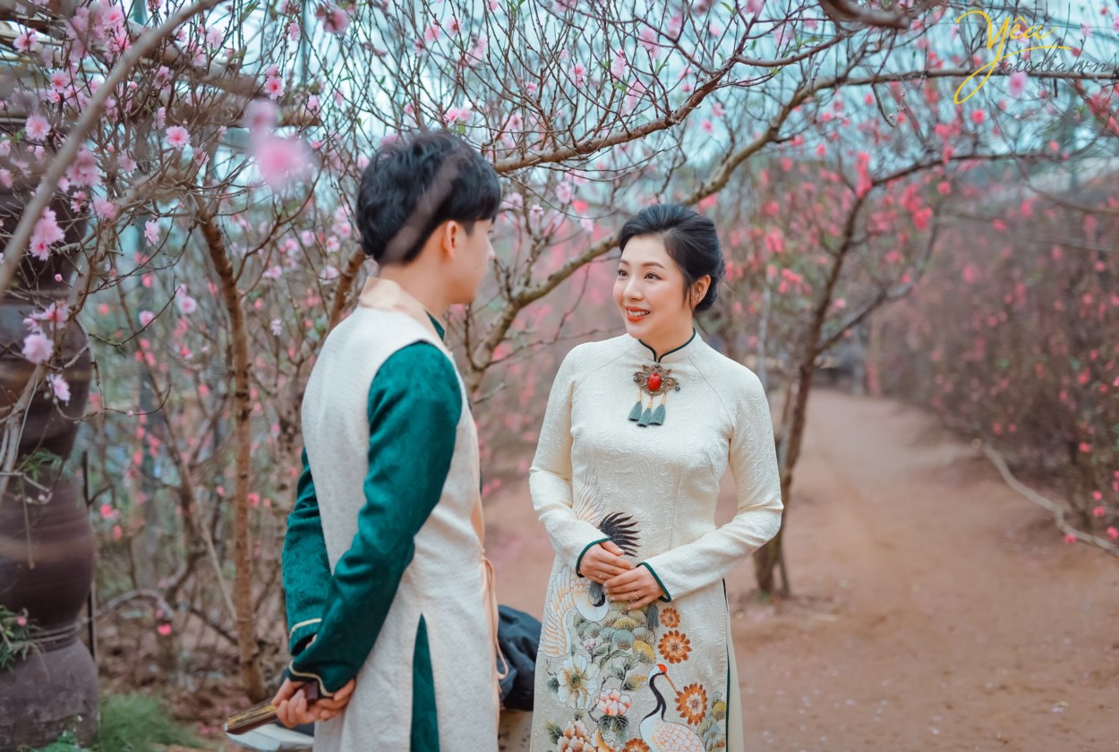 báo giá dịch vụ chụp hình gia đình nghệ thuật chuyên nghiệp – Chụp hình kỷ niệm ngày cưới gia đình uy tín (Báo giá này chỉ áp dụng cho L