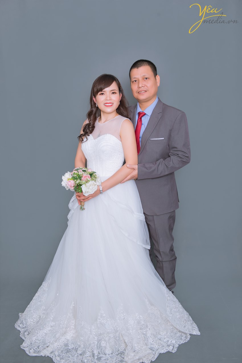 chụp ảnh kỉ niệm gia đình ngày cưới hà nội