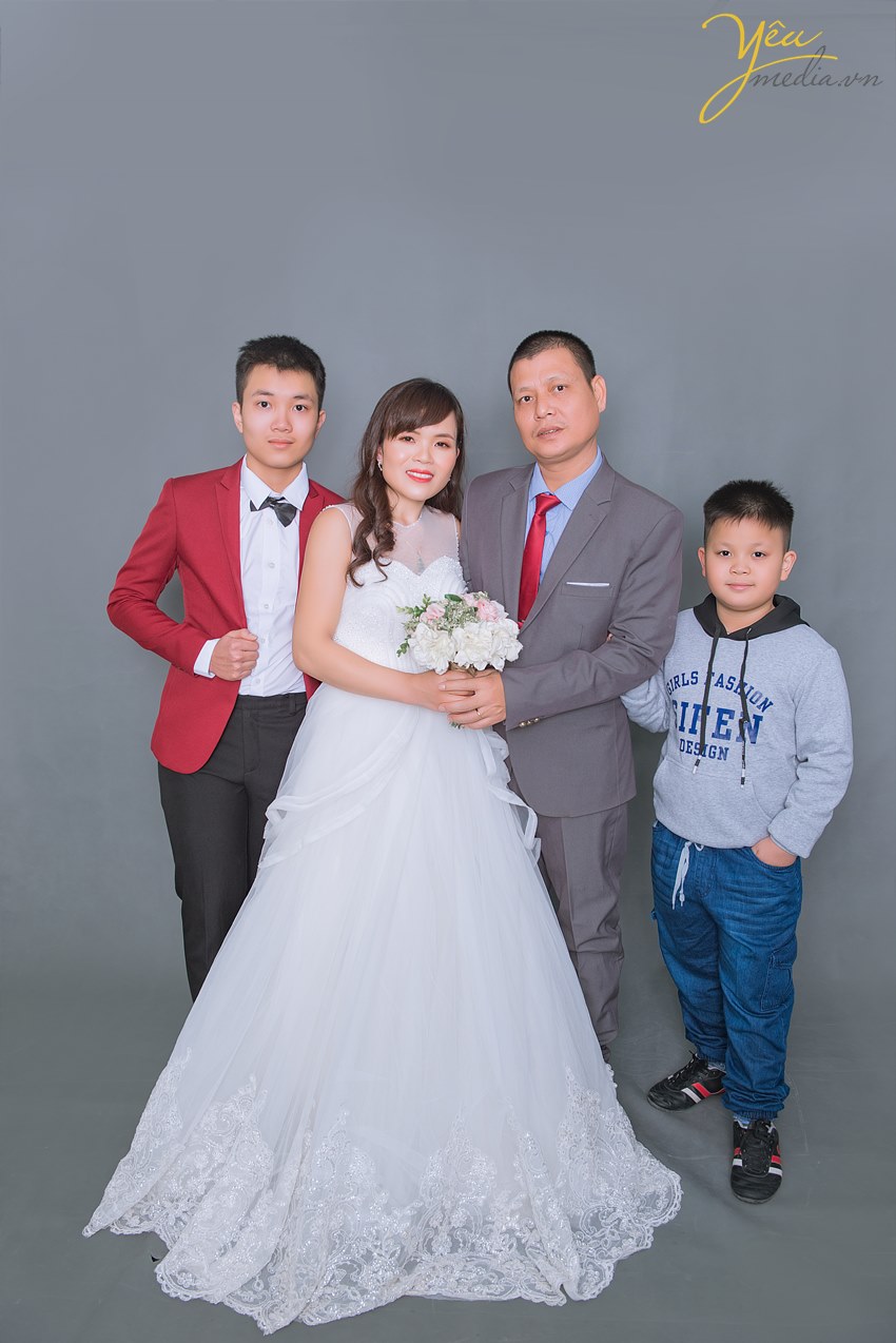 chụp ảnh kỉ niệm gia đình phong cách hàn quốc