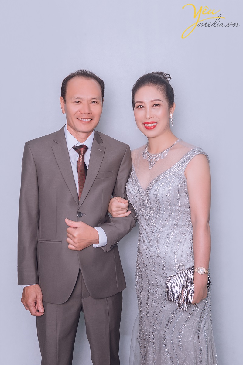 chụp ảnh kỷ niệm ngày cưới giá bao nhiêu tiền ở hà nội