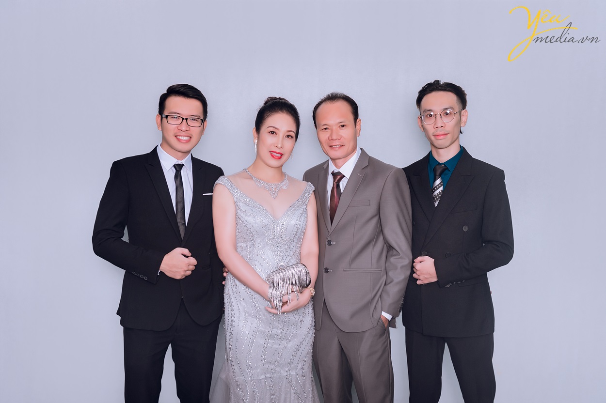 hà nội có studio ảnh viện nào chụp gia đình nổi tiếng