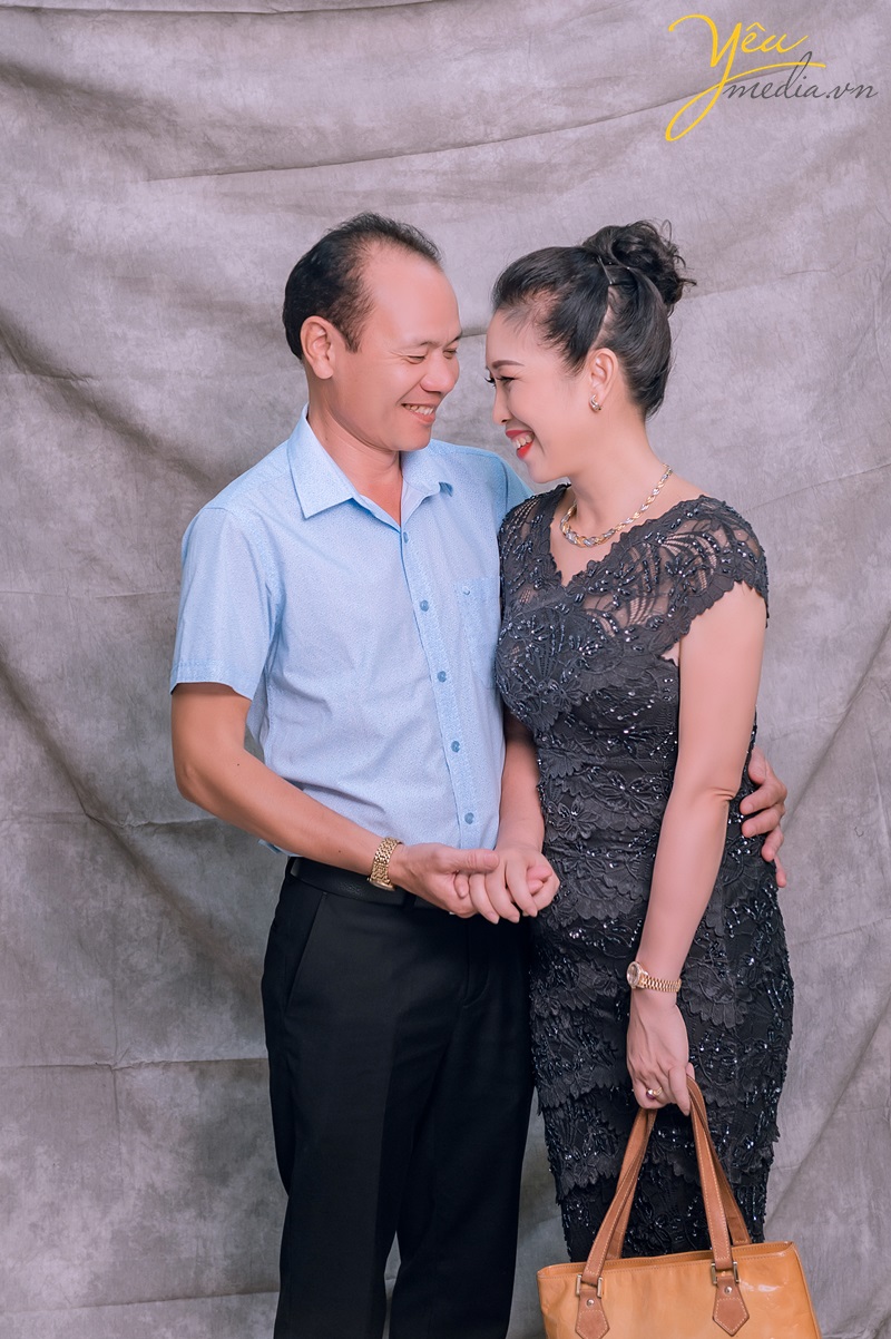 có nên chụp ảnh ngày cưới kỷ niệm cho hai vợ chồng không