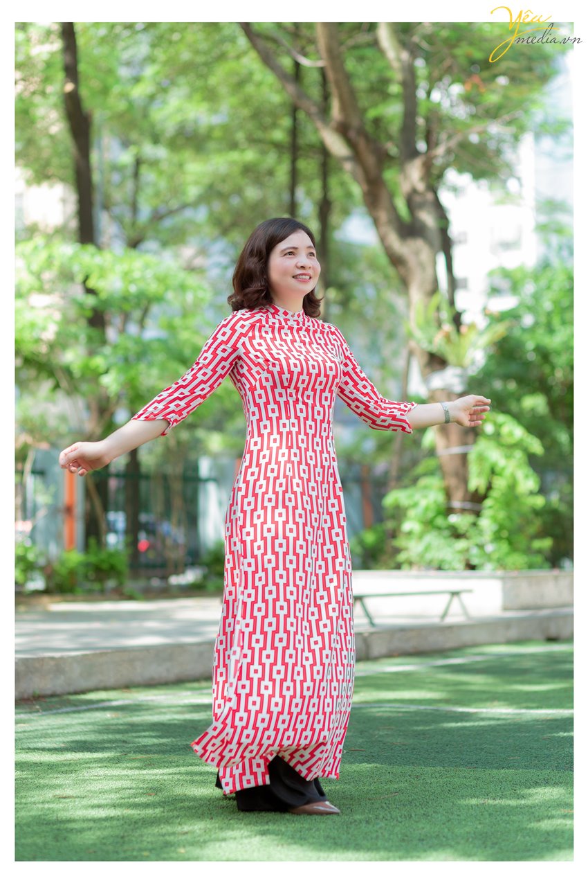 Chụp ảnh kỷ yếu là hoạt động hằng năm của các bạn học sinh cuối cấp, nhằm lưu giữ lại những khoảnh khắc, kỷ niệm đẹp của một thời học sinh. Yêu Media studio tạo nên những bức ảnh kỷ yếu đẹp độc lạ nhất dành cho các bạn học sinh hiện nay tại Hà Nội.