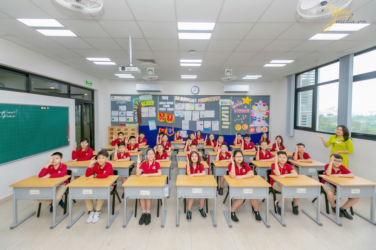 Chụp ảnh kỷ yếu cuối năm học cho học sinh trường Vinschool
