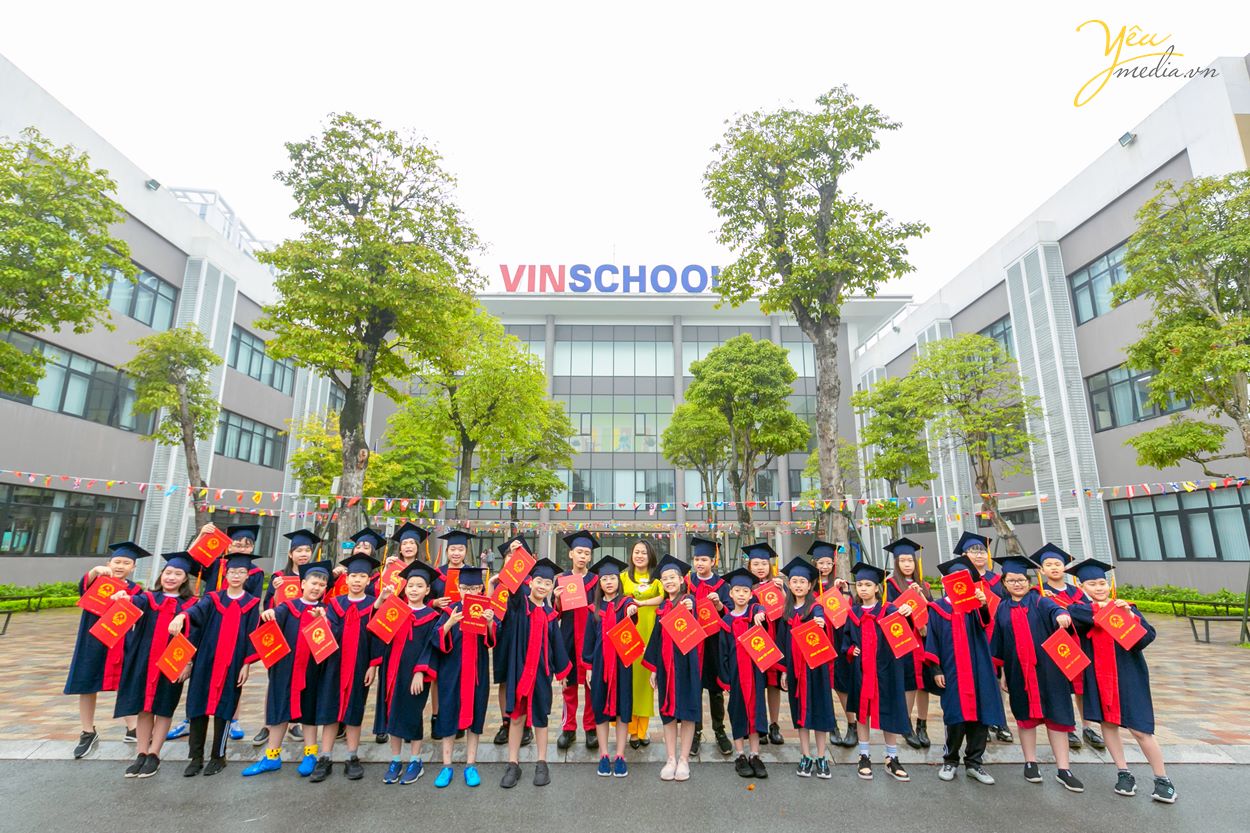 Chụp ảnh kỷ yếu cuối năm học cho học sinh trường Vinschool