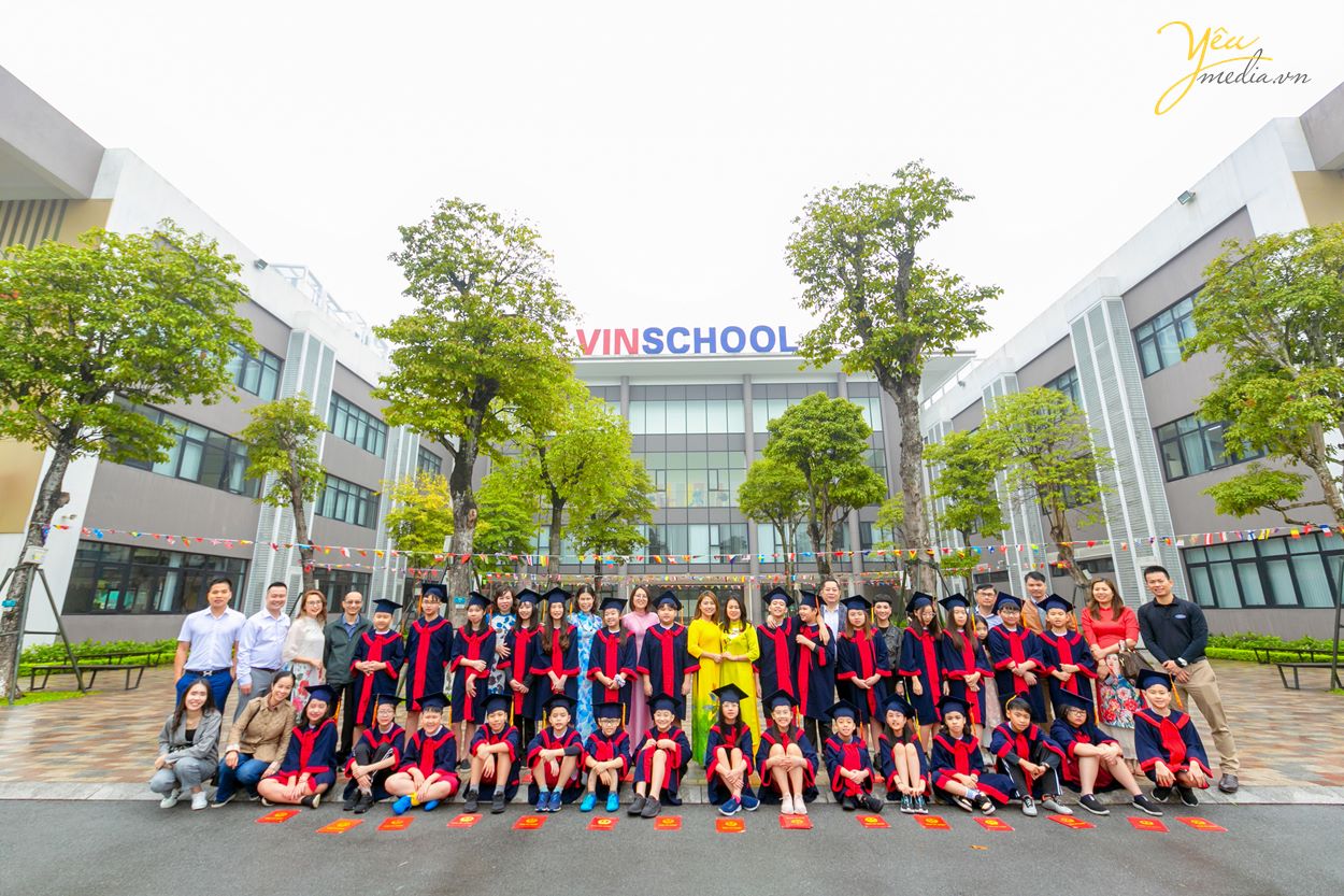 Chụp ảnh kỷ yếu cuối năm học cho học sinh trường Vinschool