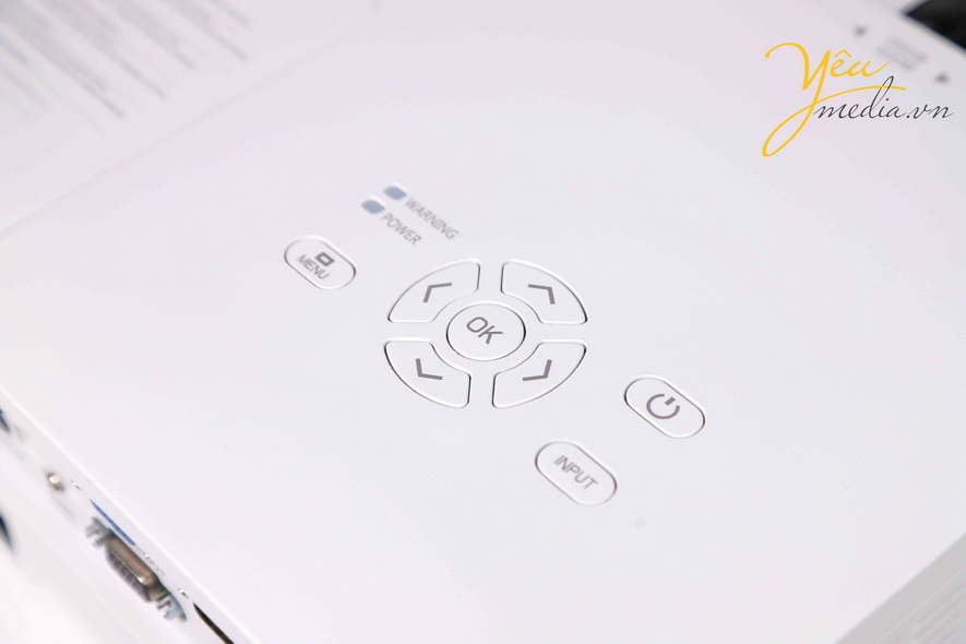 Chụp ảnh sản phẩm máy chiếu Hypervsn tại Yêu media