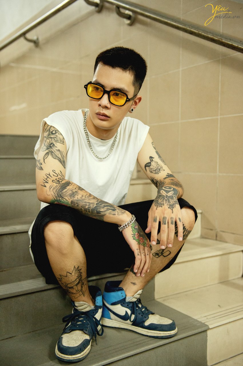 Chụp ảnh phong cách Nghệ thuật cho bạn trai "xăm trổ" chất lừ tại Hà Nội