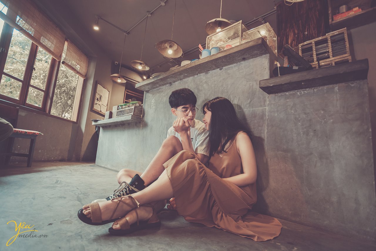 chụp ảnh ở cà phê cộng hà nội