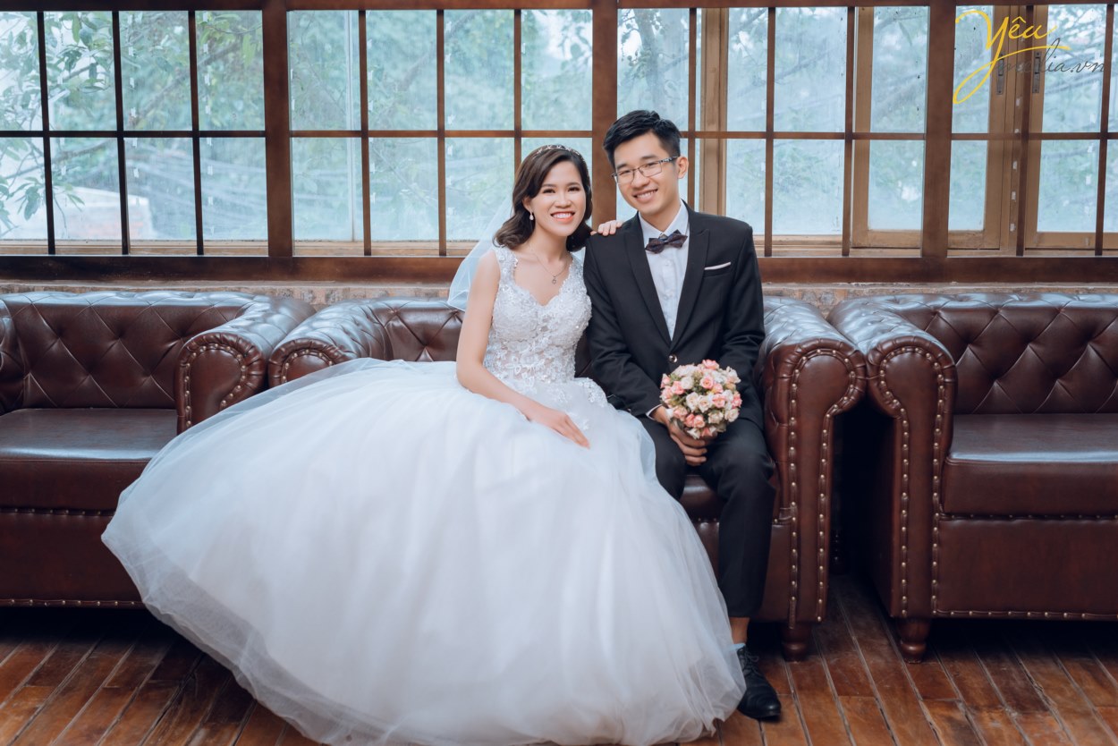 ảnh cưới chụp phong cách tự nhiên nhất hà nội theo phong cách hàn quốc trong studio ở đâu giá rẻ