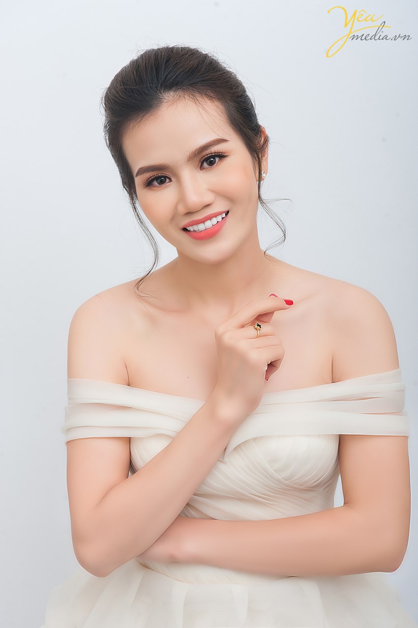 chụp ảnh chân dung doanh nhân thành công trong ngành kinh doanh