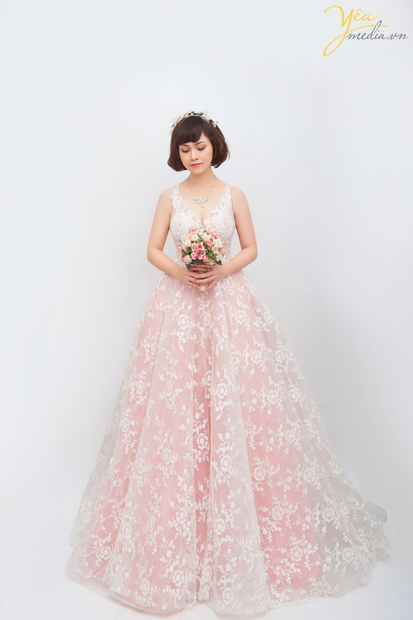 chụp ảnh cho ca sĩ làm bìa đĩa album single ở hà nội có studio nào đẹp