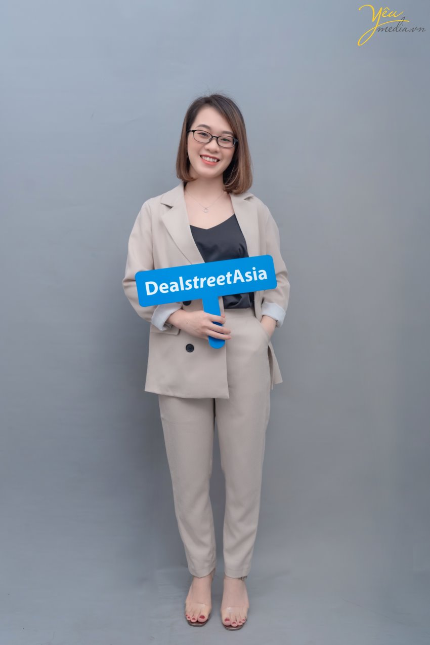 Yêu Media có vinh hạnh chụp ảnh cho nhân sự của Công ty truyền thông DealStreetAsia trong studio của mình tại Hà Nội.