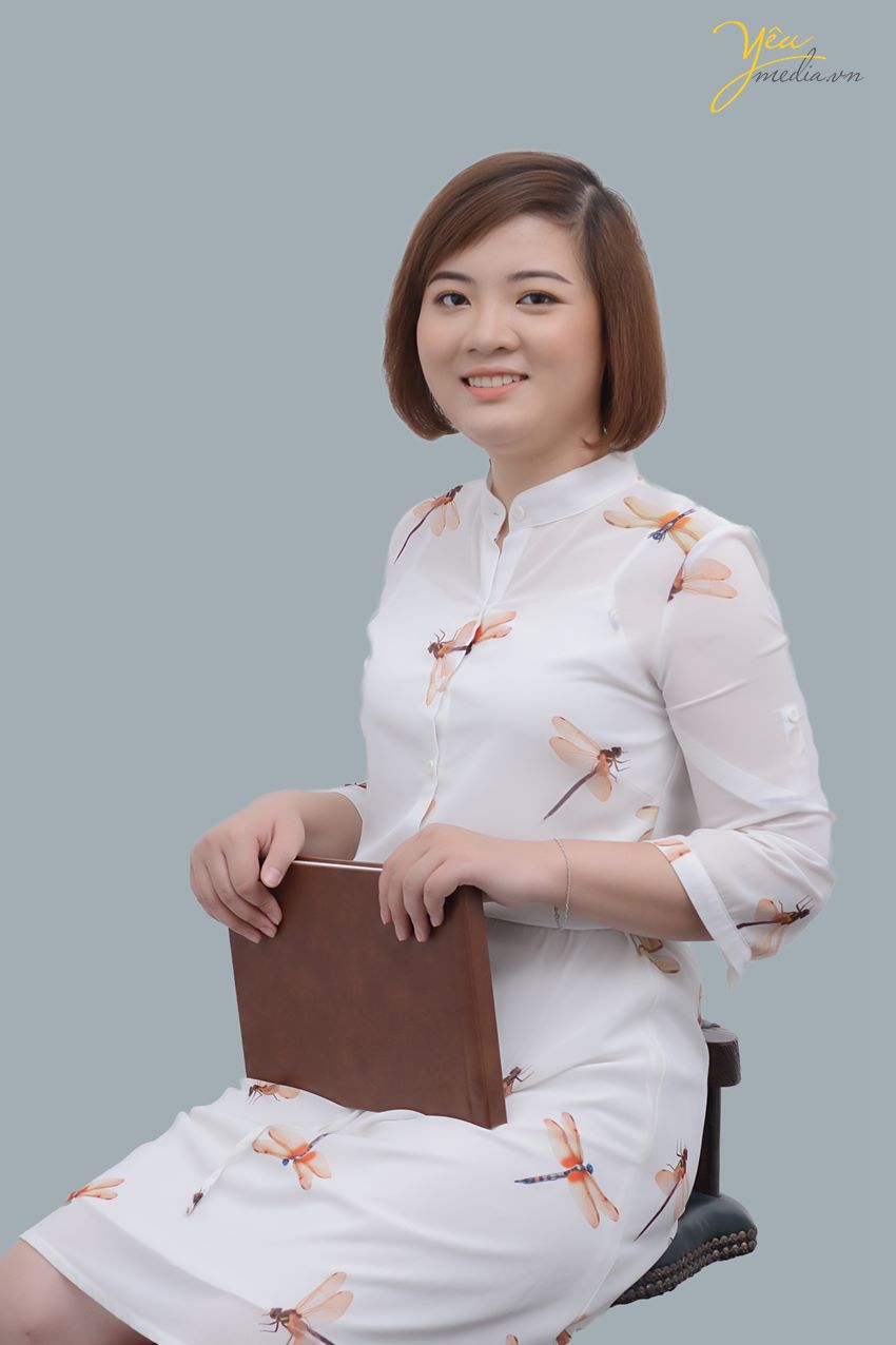 Chụp ảnh profile chân dung nghề nghiệp cho khách hàng tại Hà Nội