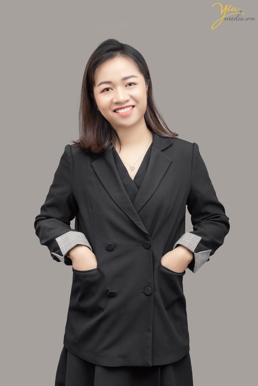 Chụp hình chân dung làm profile, brochure quảng cáo chuyên nghiệp tại hà nội
