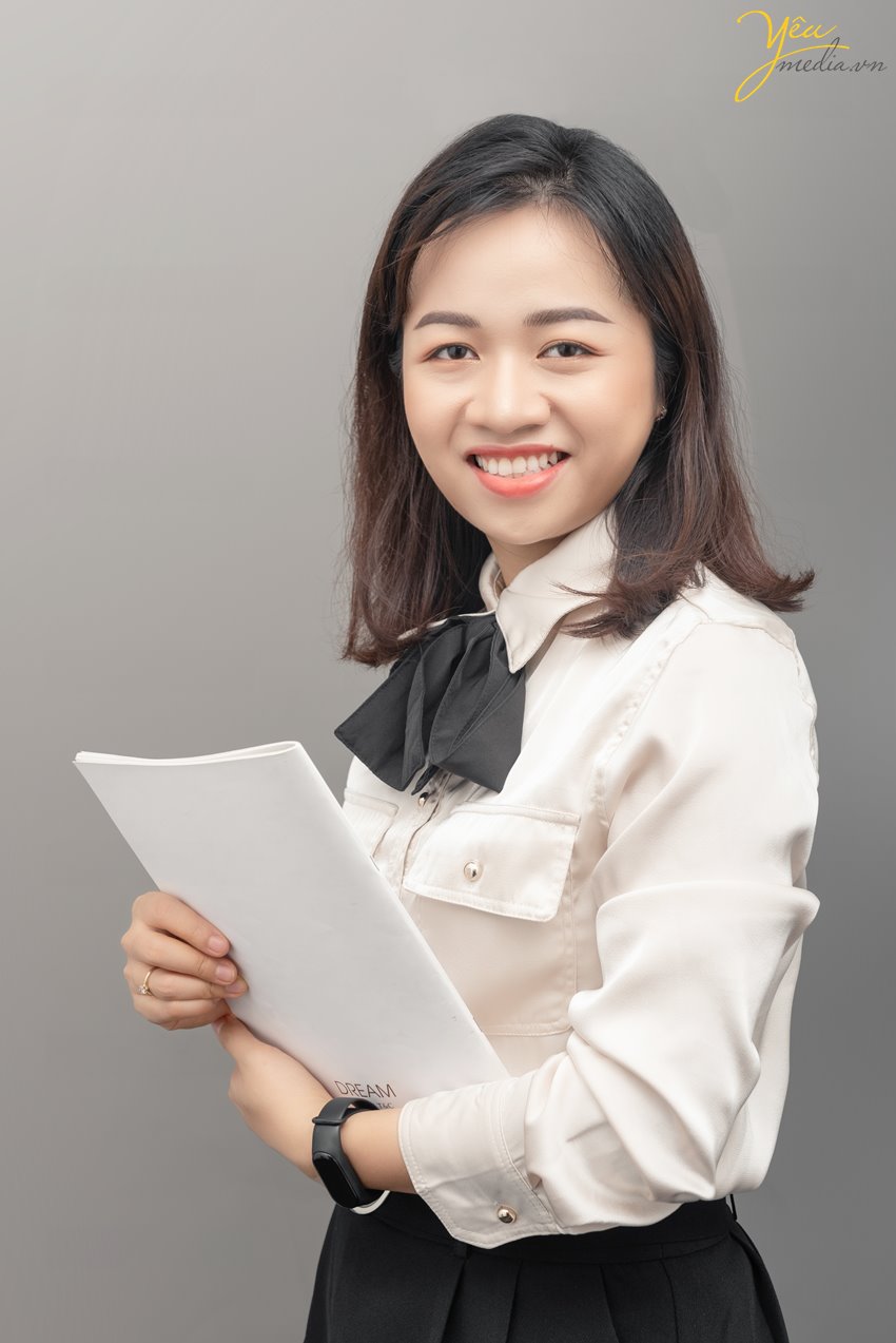 Chụp hình chân dung làm profile, brochure quảng cáo chuyên nghiệp tại hà nội