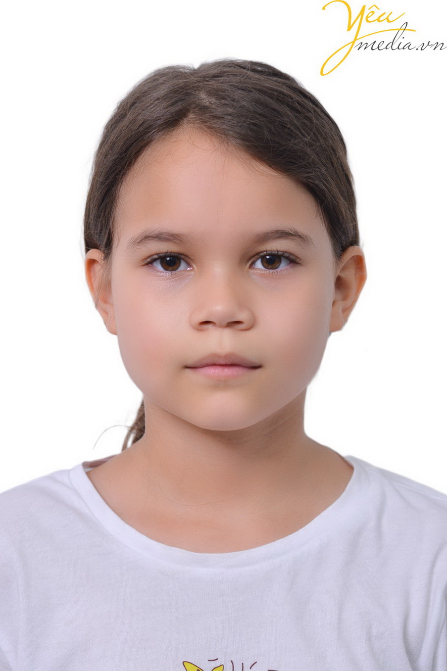 Chụp ảnh thẻ cho bé cần lưu ý gì