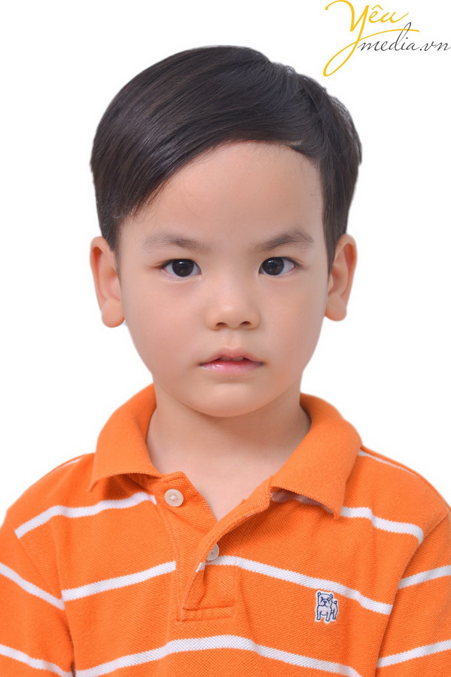 Chụp ảnh thẻ cho bé cần lưu ý gì