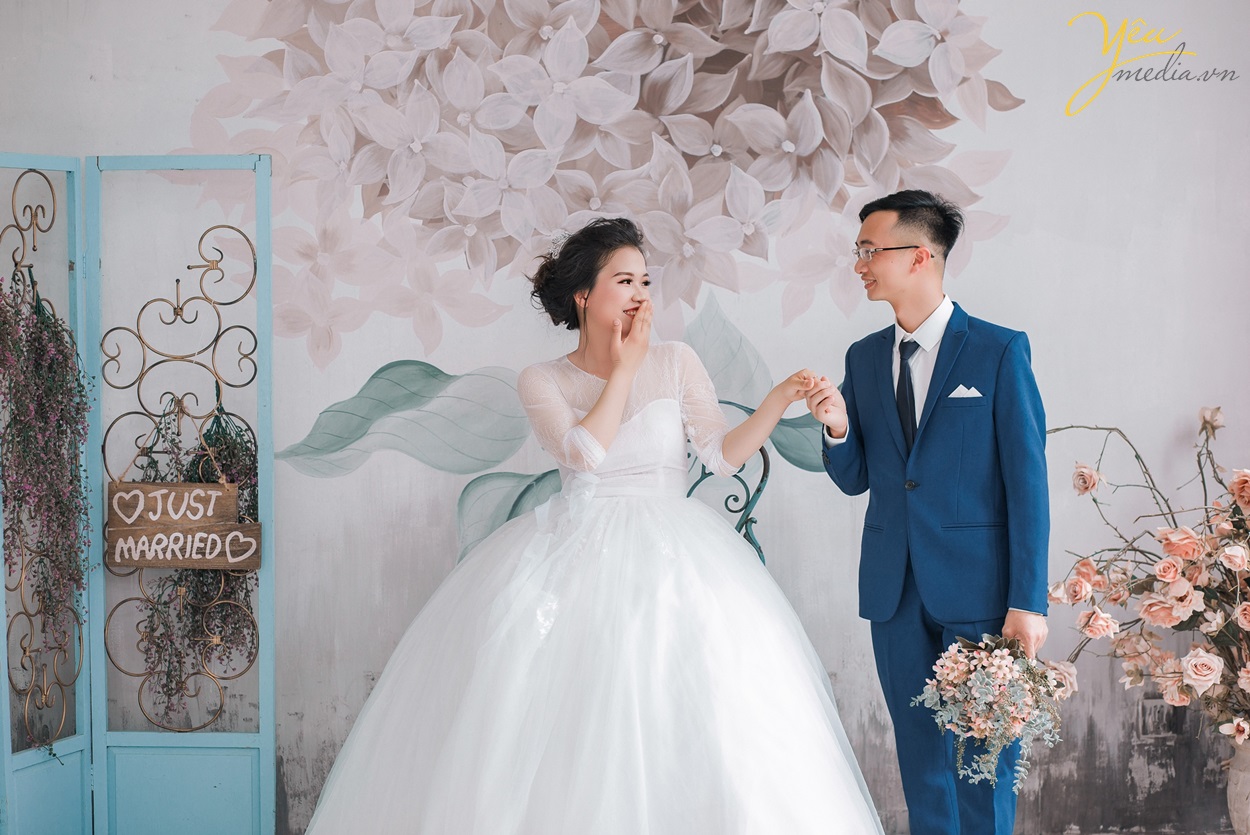 có nên chụp ảnh cưới ở ảnh viện yêu media studio không