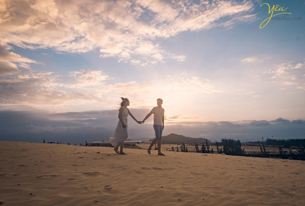 ảnh cưới ở đồi cát đẹp nahats việt nam khiến dân mạng ghen ti