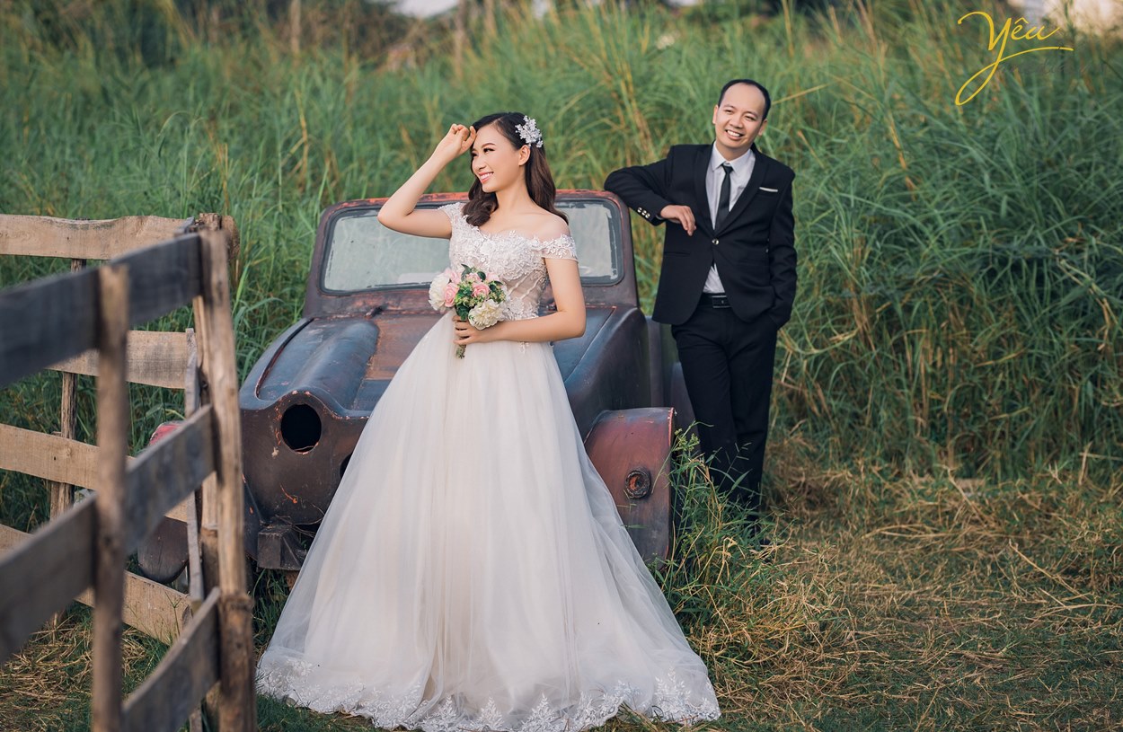 cô dâu xinh đẹp giữa vườn xanh