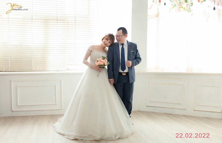 Chụp ảnh cưới cùng thú cưng của cặp đôi Kim Nhượng - Lan Anh