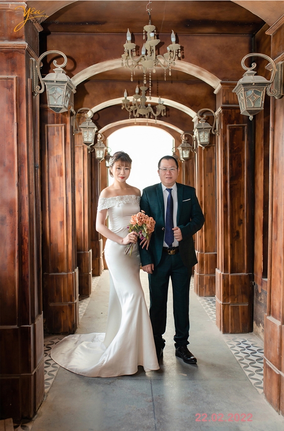 Chụp ảnh cưới cùng thú cưng của cặp đôi Kim Nhượng - Lan Anh