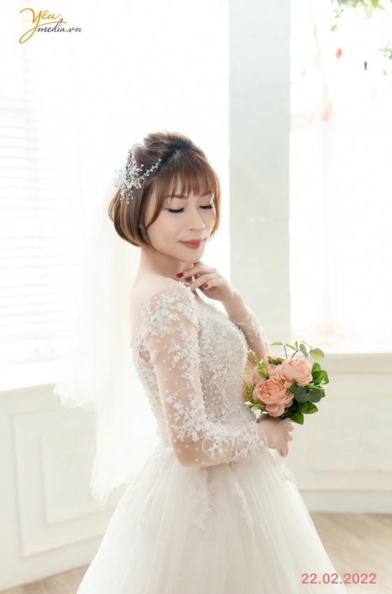 Chụp ảnh cưới cùng thú cưng của cặp đôi Kim Nhượng - Lan Anh