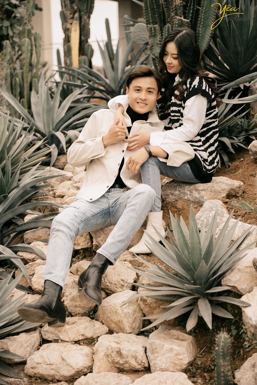 Review phim trường Cactic Zone chụp ảnh cưới ở hà nội với cây xương rồng chất lừ