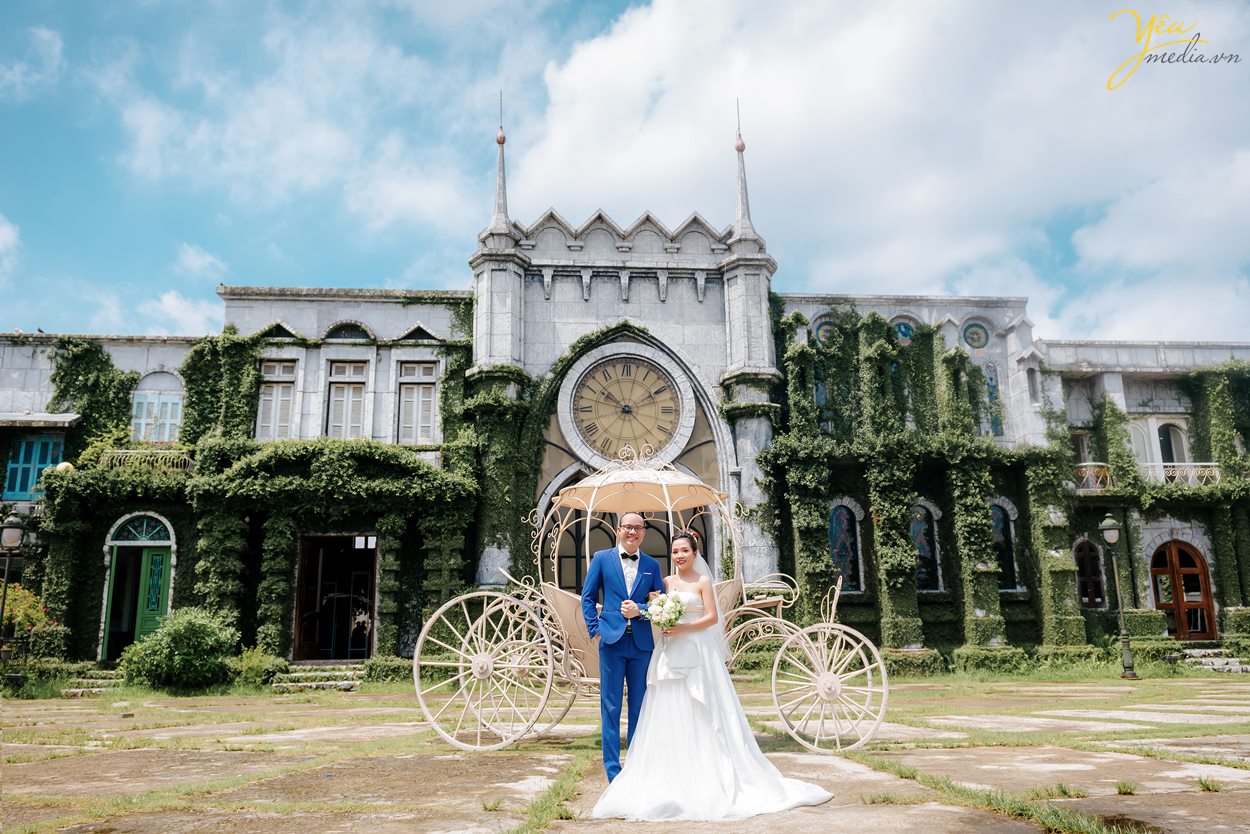 Chụp ảnh cưới phim trường lớn nhất Hà Nội Smiley Ville decor mới năm 2020-2021
