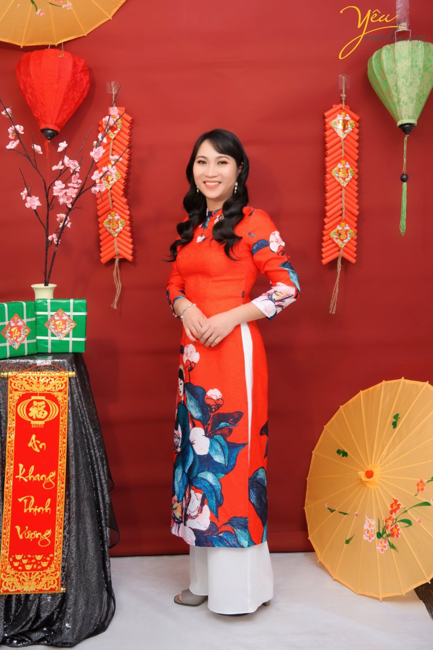 Yêu Media cung cấp dịch vụ chụp ảnh chân dung nghệ thuật trọn gói, từ việc lên ý tưởng, concept chụp ảnh, trang điểm, liên hệ phương tiện đi lại,… đến thiết kế album, in ấn ảnh chất lượng.