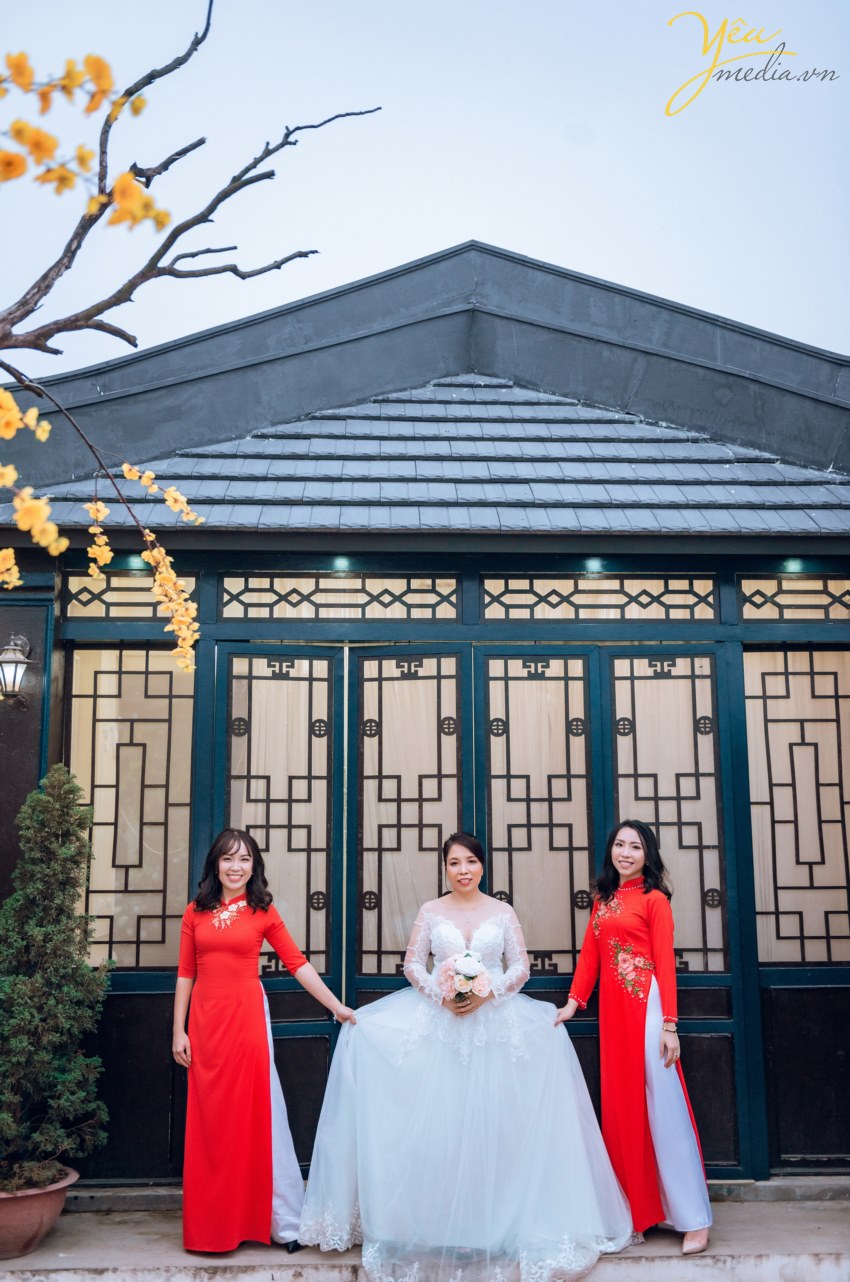 Chụp ảnh gia đình kiểu Hàn Quốc đẹp không khó, điều quan trọng bạn biết lựa chọn trang phục cũng như hiểu được đặc trưng của ảnh Hàn ...