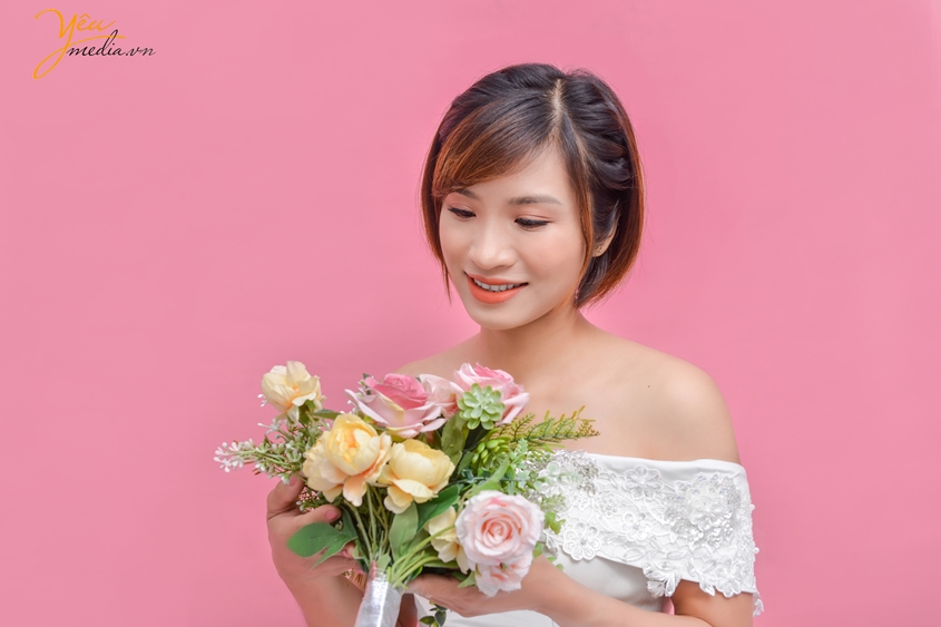 Bộ ảnh chụp trong studio của chị Lưu Ly