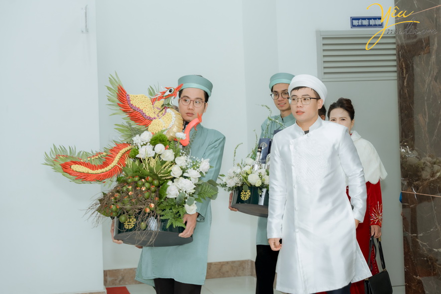 Bộ ảnh ăn hỏi cô dâu Thu Trang và chú rể Duy Đông