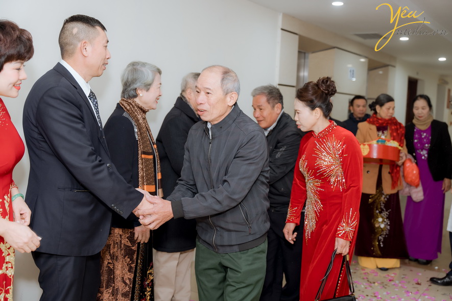 Bộ ảnh ăn hỏi cô dâu Thu Trang và chú rể Duy Đông