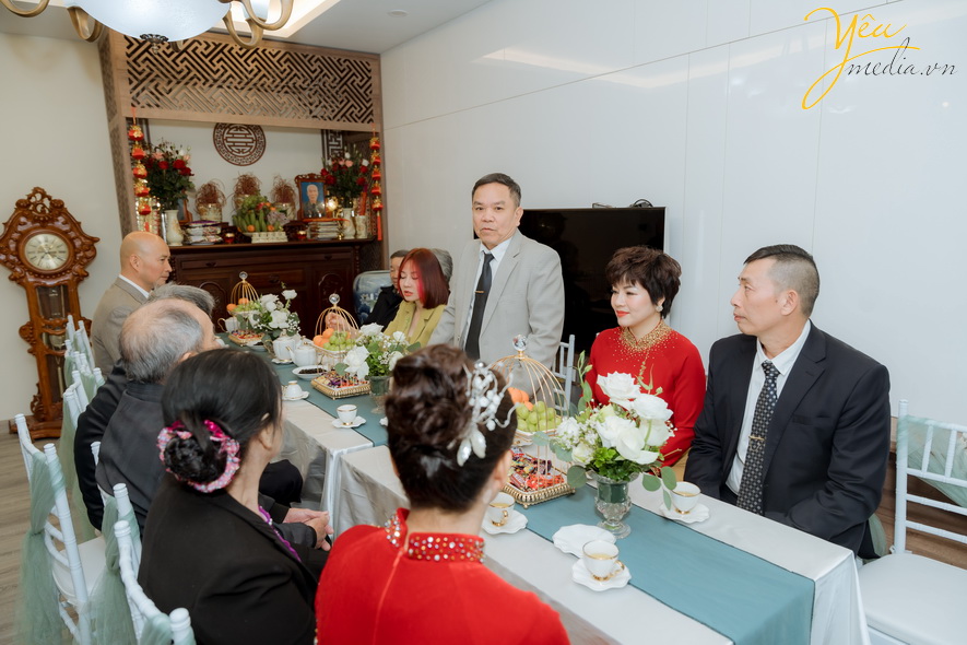 Bộ ảnh ăn hỏi cô dâu Thu Trang và chú rể Duy Đông