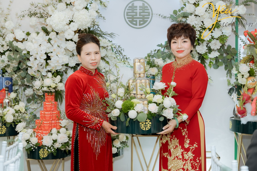 Bộ ảnh ăn hỏi cô dâu Thu Trang và chú rể Duy Đông