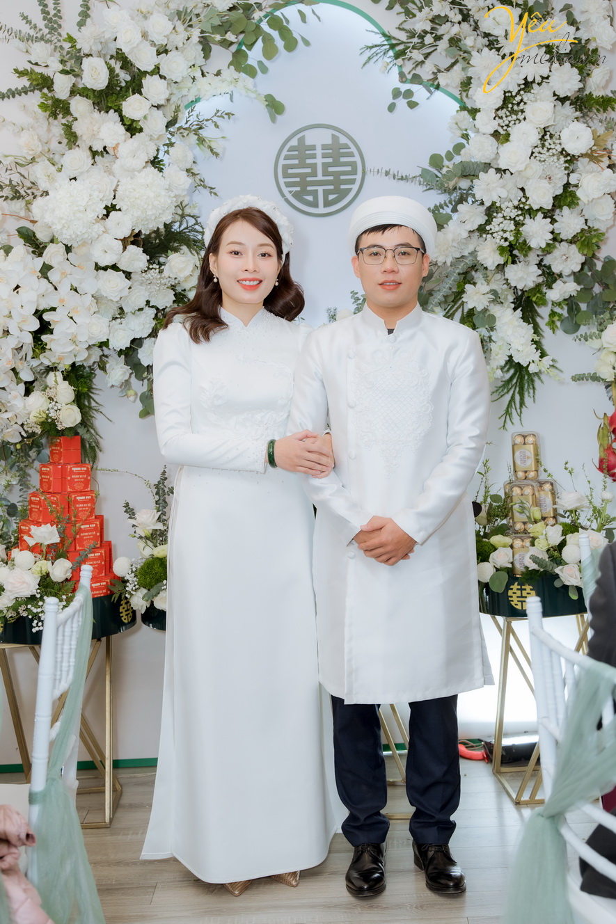 Bộ ảnh ăn hỏi cô dâu Thu Trang và chú rể Duy Đông