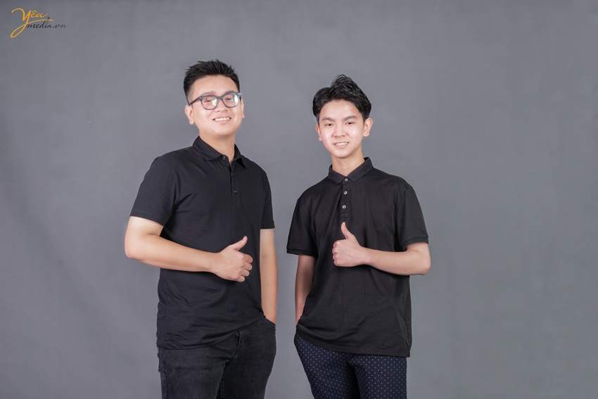 Chụp ảnh kỷ niệm 20 năm ngày cưới của gia đình chị Hà