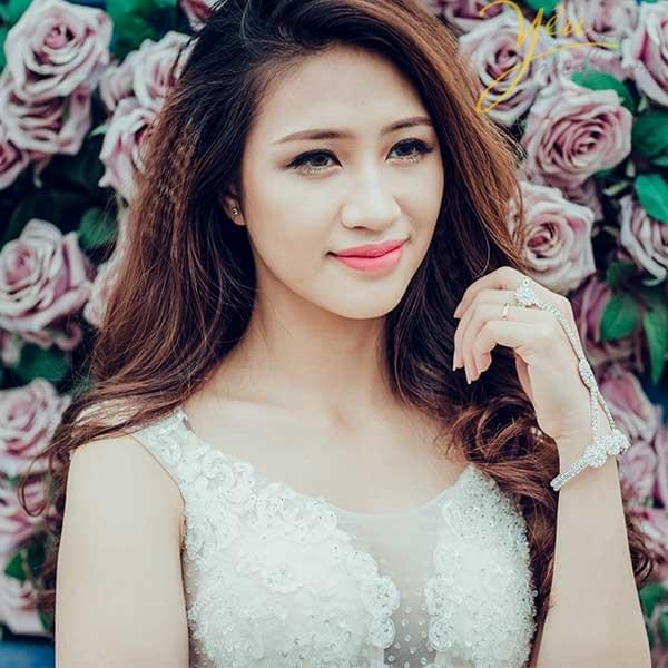 Gói chụp ảnh Cô dâu đơn - Single Bride trong studio tại Hà Nội