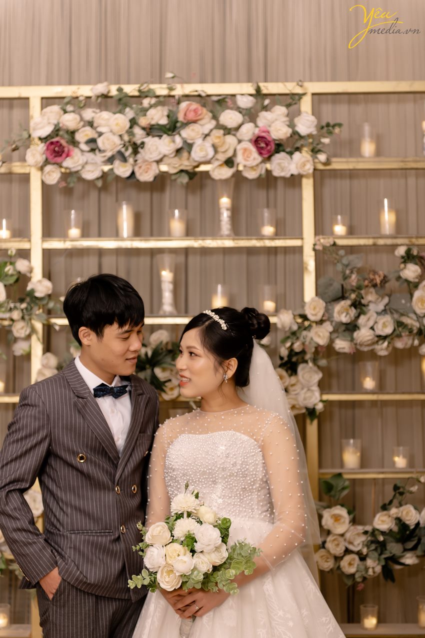 Phim trường Rosa đơn giản nhẹ nhàng tại Hà Nội set chụp không làm album