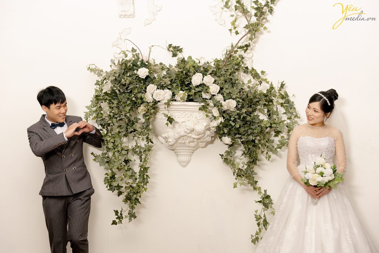 Phim trường Rosa đơn giản nhẹ nhàng tại Hà Nội set chụp không làm album