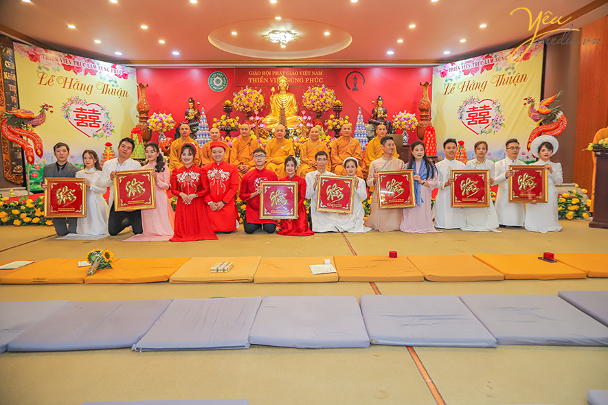 Lễ hằng thuận của chú rể trần hiếu và cô dâu bảo uyên tại chùa sùng phúc