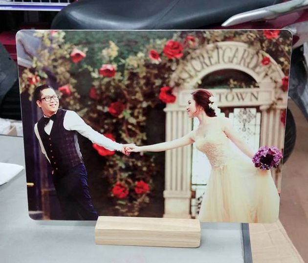 Xu hướng in ảnh gỗ cưới – Bắt trọn khoảnh khắc thiêng liêng