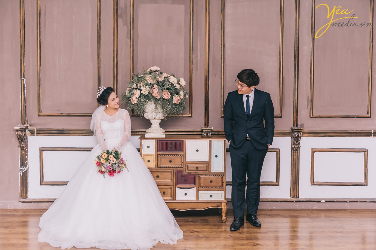 korean customer bride groom couple choose vietnam wedding photo