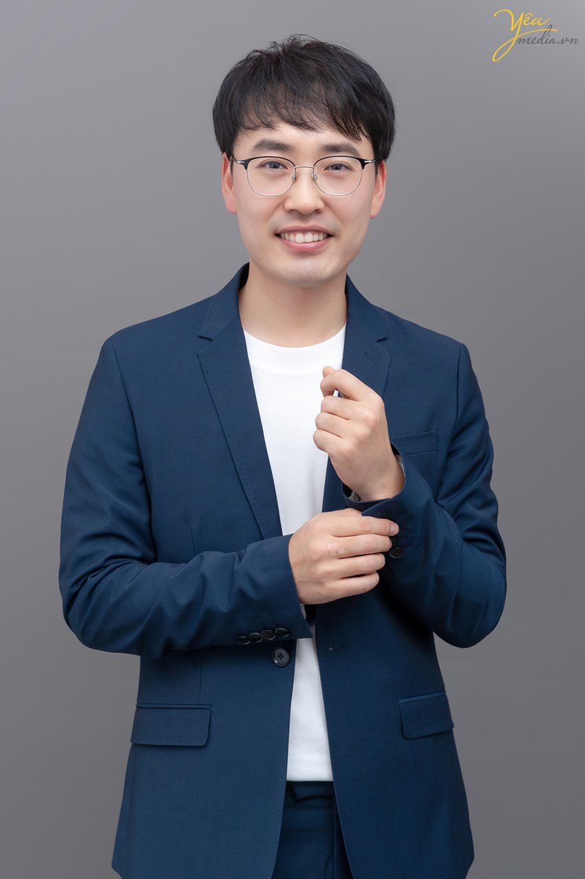 korean portrait photo background studio cv business hanoi studio vietnam ha noi korea